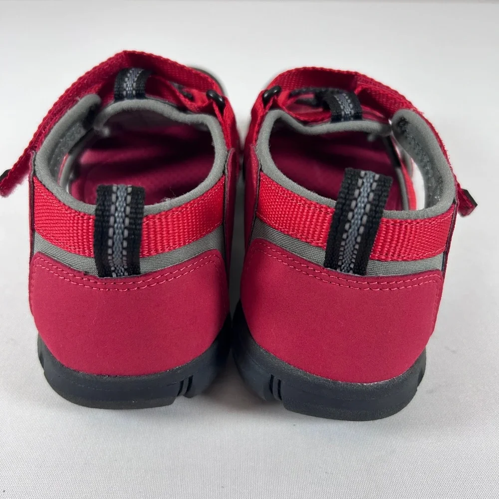 KEEN Seacamp II CNX Sandals Kids 5 Red Black Hiking Water Sport Shoes Outdoor